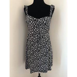Forever 21 Mini Floral Casual Dress